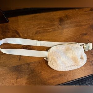Lululemon Fleece Sherpa Cream Belt Bag